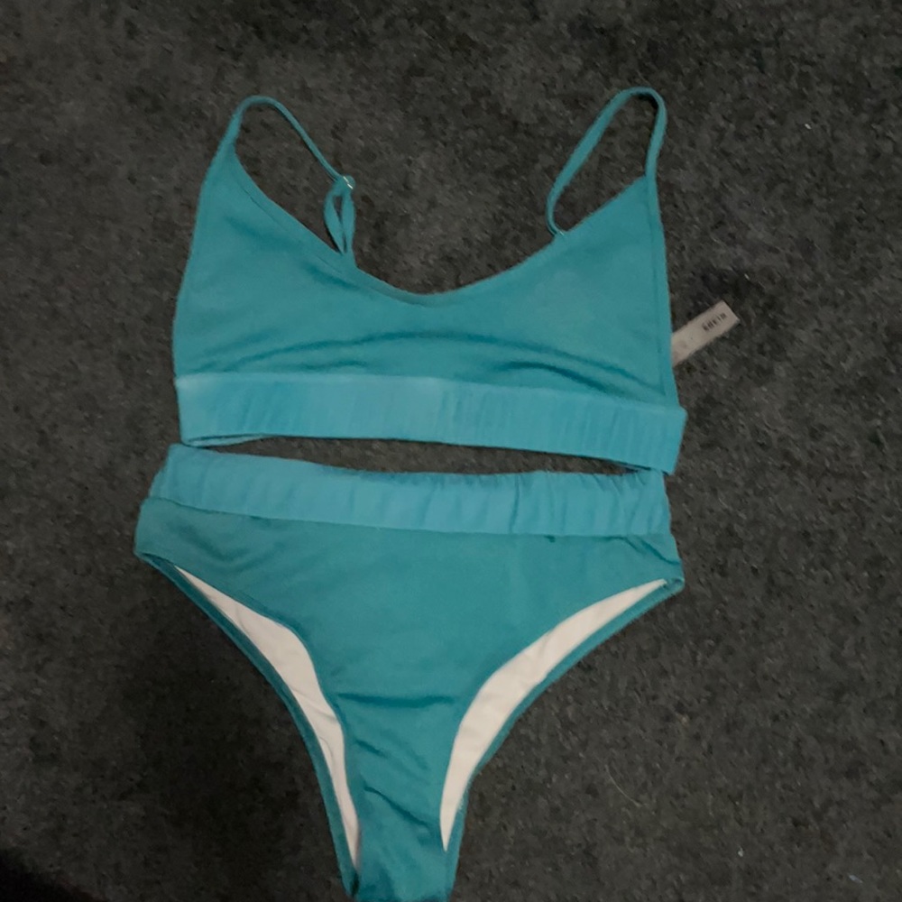 Shein bikini set in green never worn